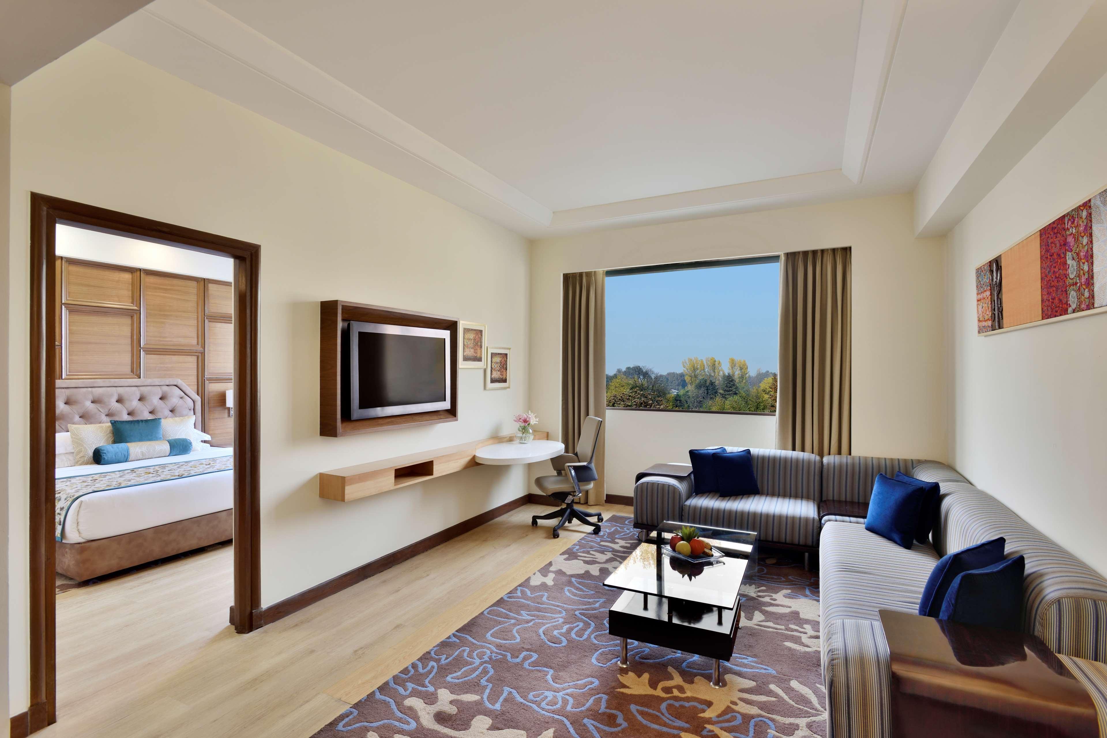 Radisson Srinagar酒店 外观 照片