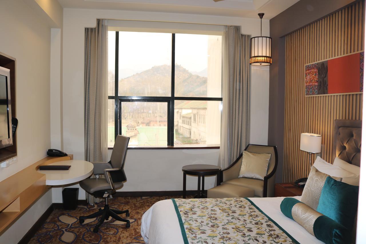 Radisson Srinagar酒店 外观 照片